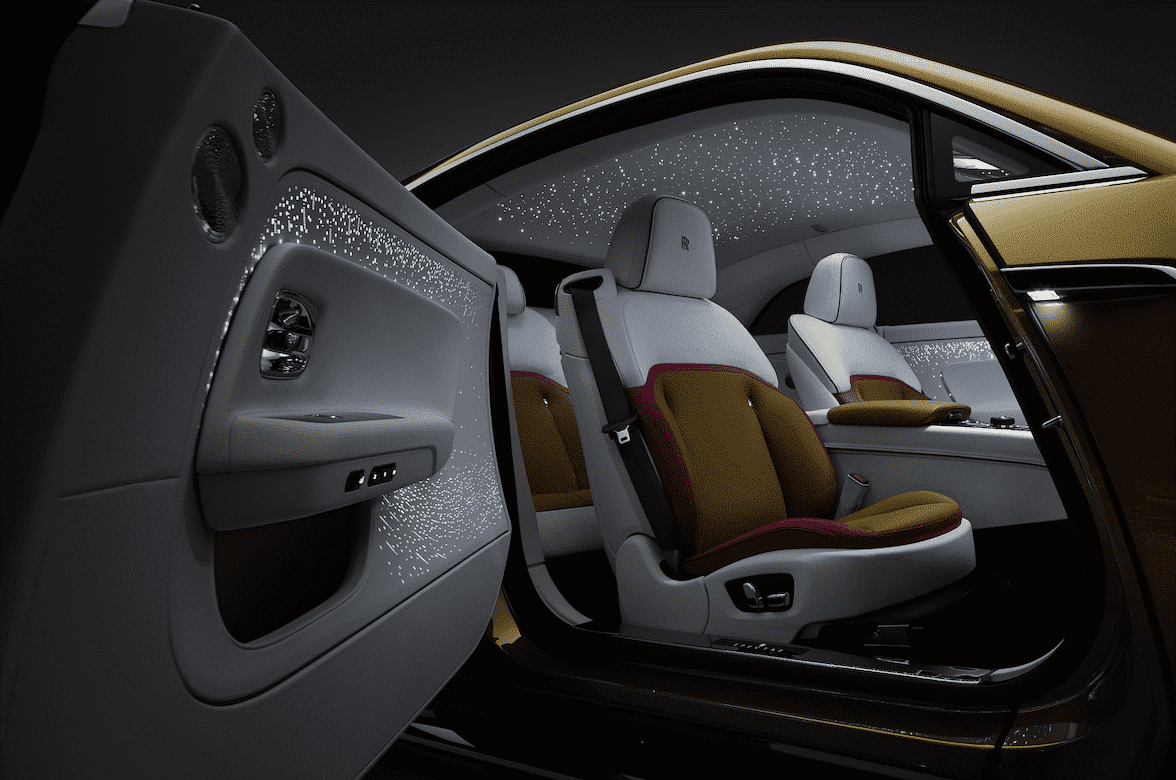 Bầu trời sao Starlight lộng lẫy lan tỏa từ trần xuống tapi cửa của Rolls-Royce Spectre - Ảnh 2