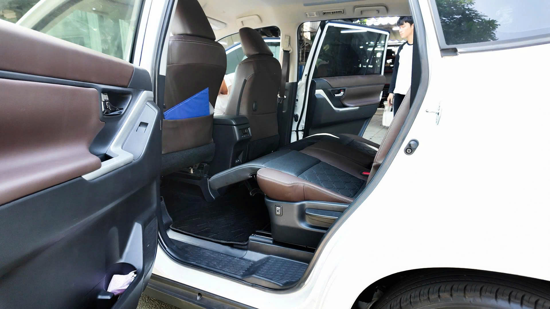 INNOVA CROSS NÂNG CẤP BỆ ĐỠ CHÂN HOÀN MỸ