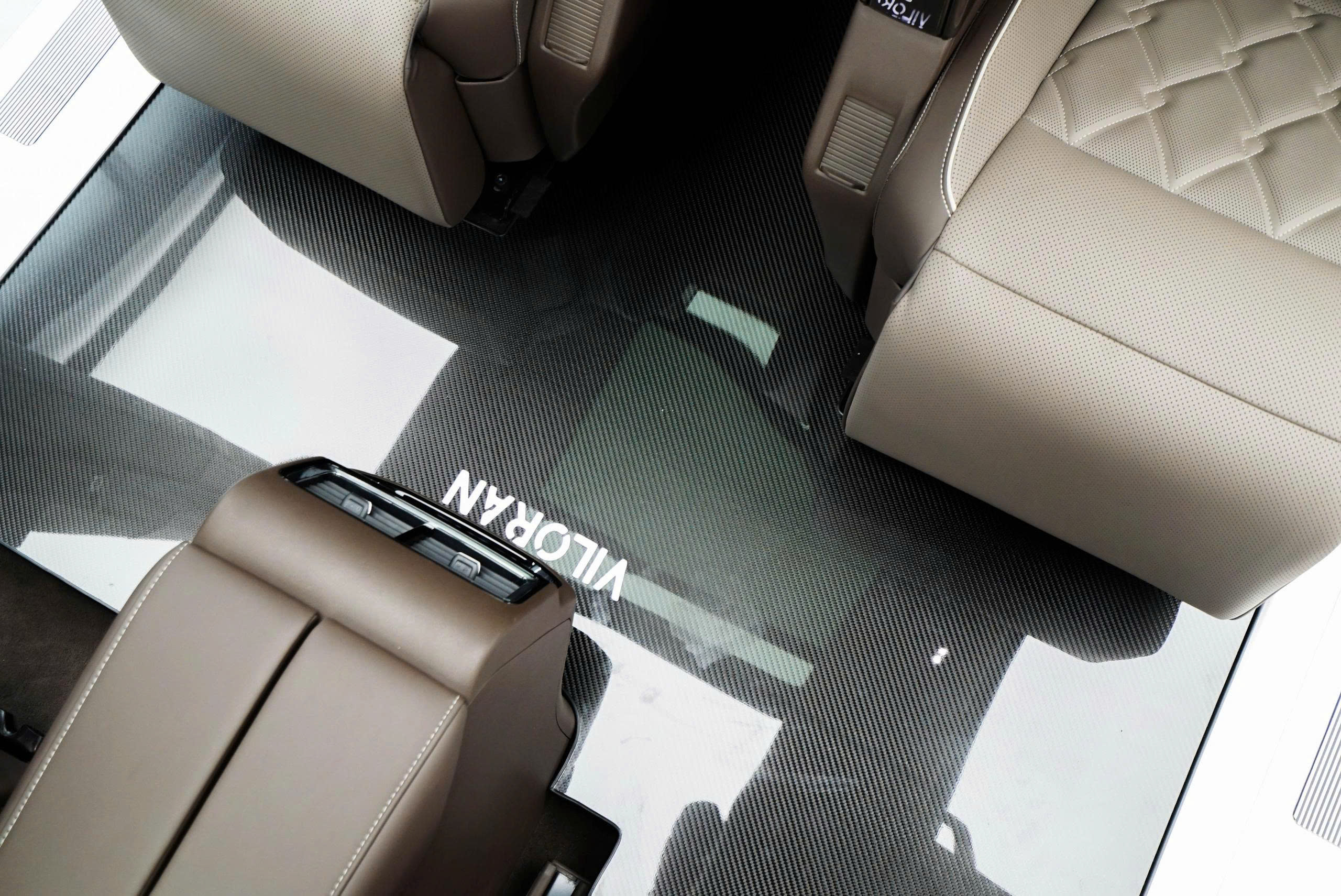 độ sàn carbon byd m9
