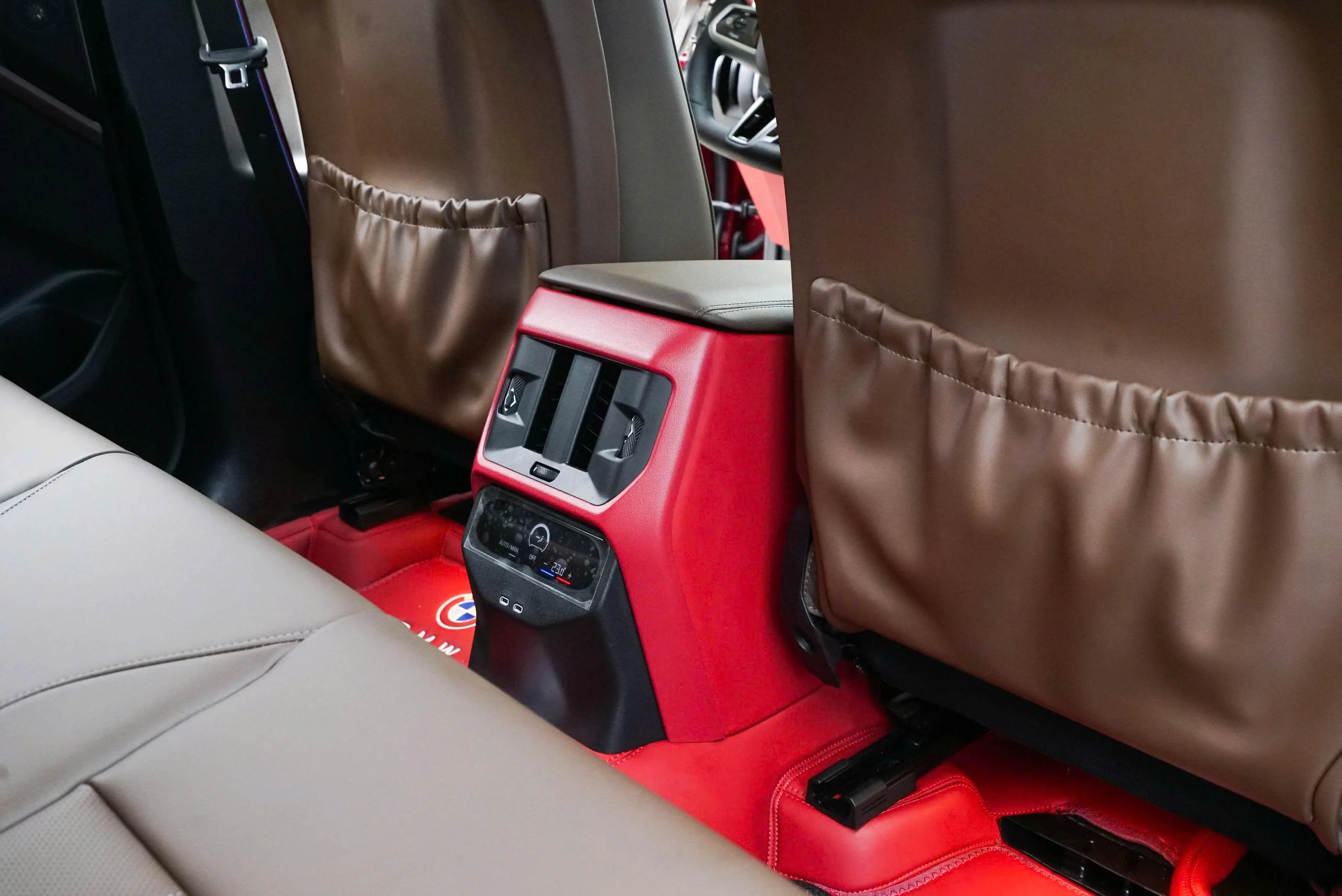 ĐỈNH CAO VỚI GIẢI PHÁP ĐỔI MÀU NỘI THẤT BMW X3 TOÀN DIỆN