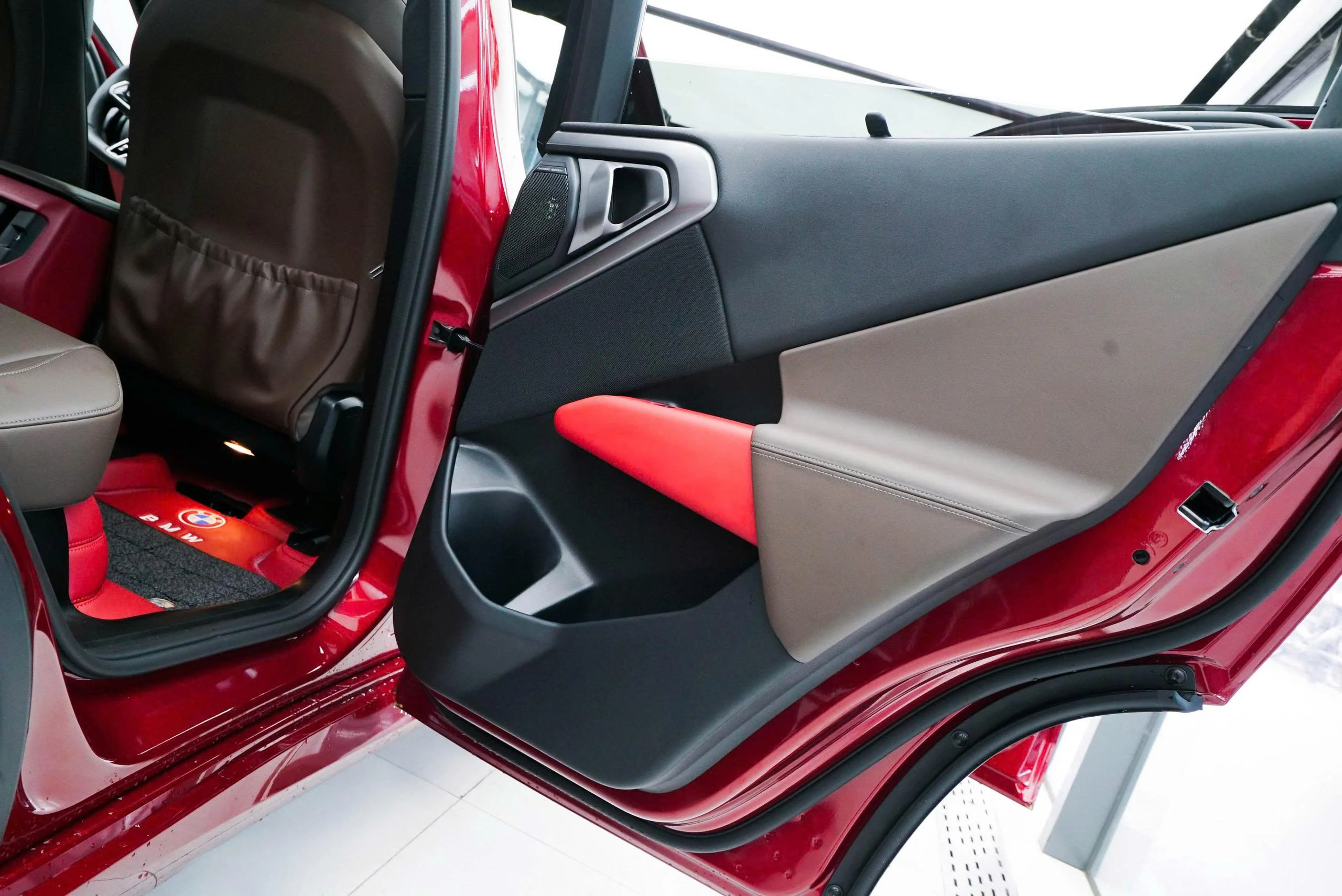 ĐỈNH CAO VỚI GIẢI PHÁP ĐỔI MÀU NỘI THẤT BMW X3 TOÀN DIỆN