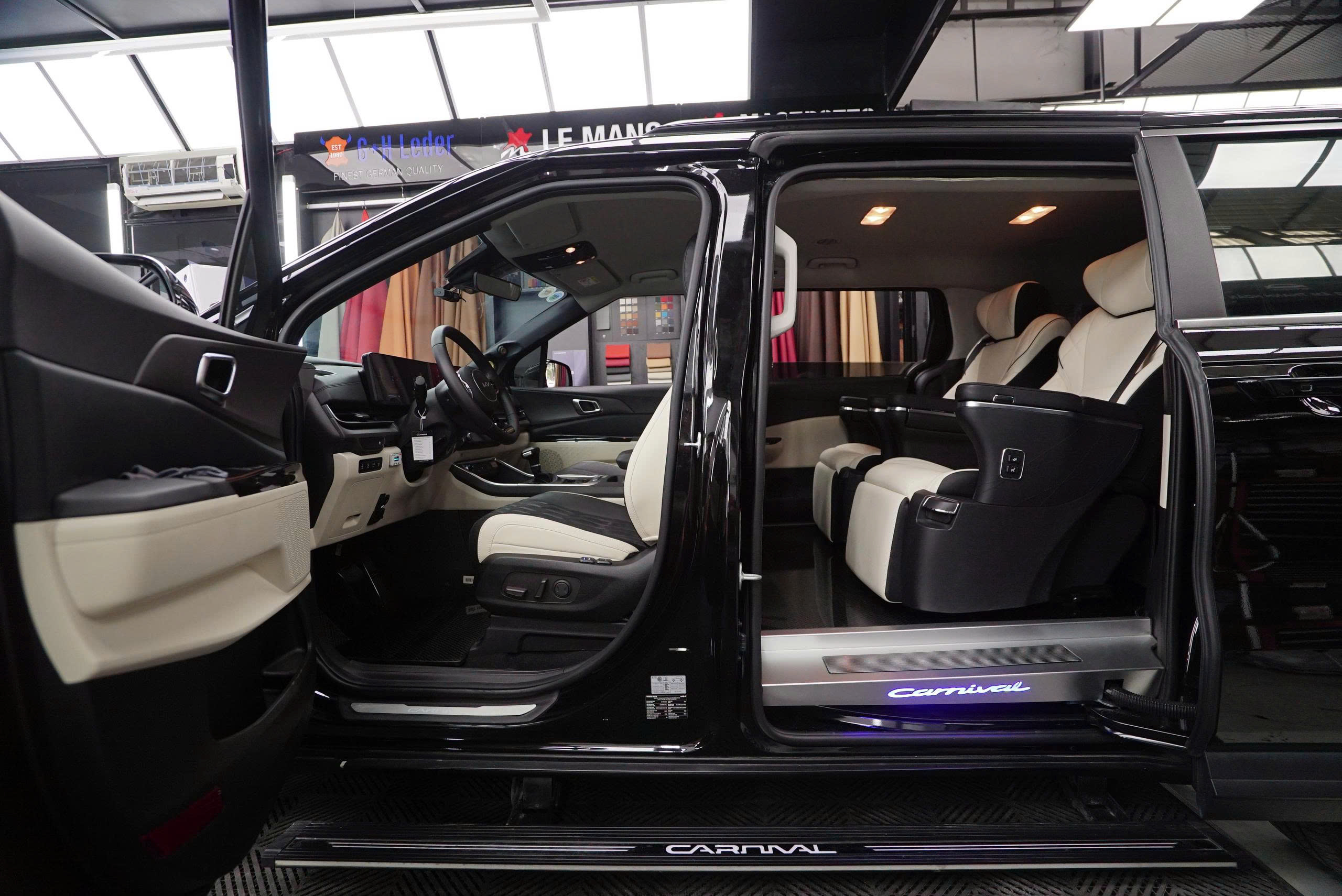 Do limousine oto MPV Saigon - Hinh 1