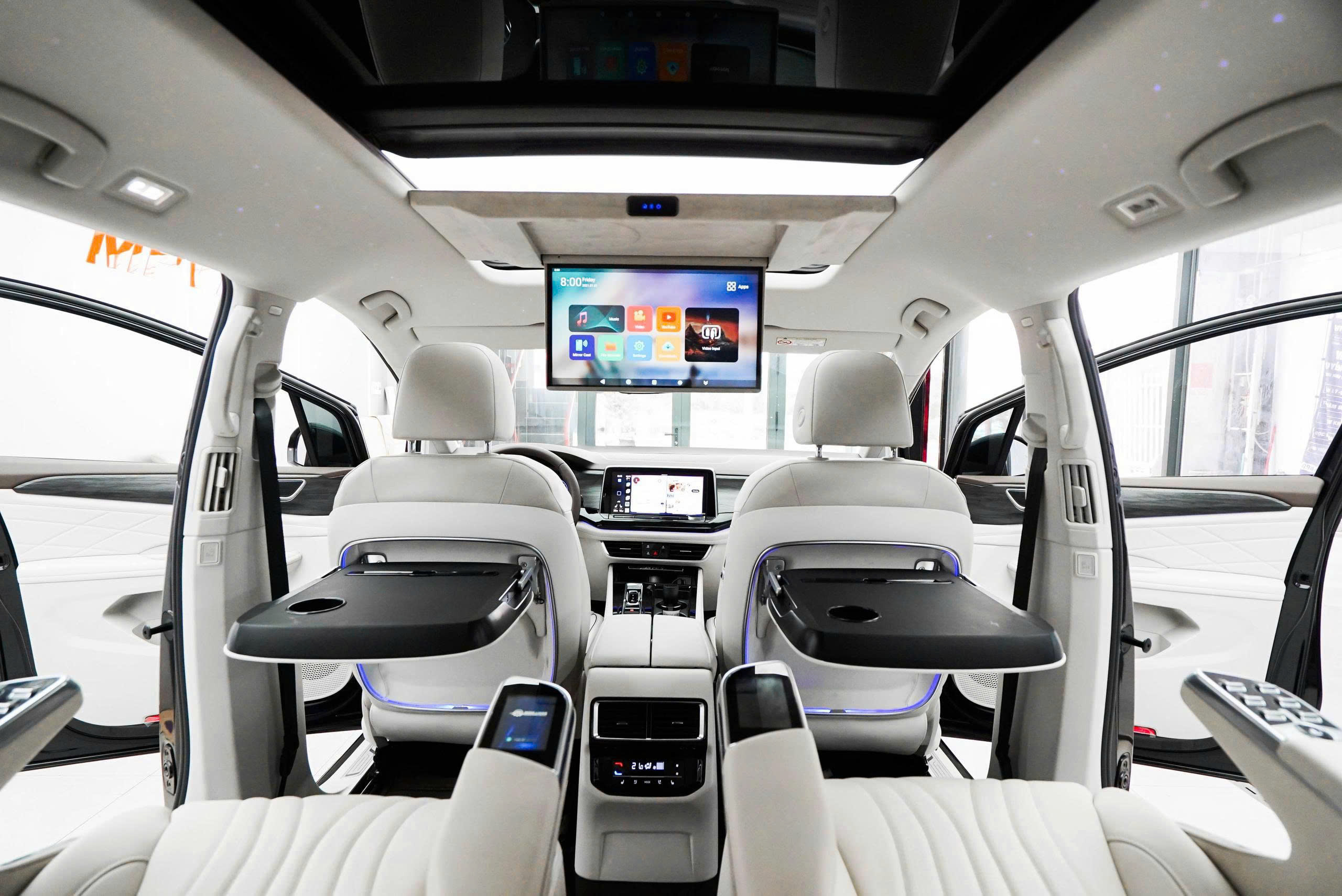 Do limousine oto MPV Saigon - Hinh 14