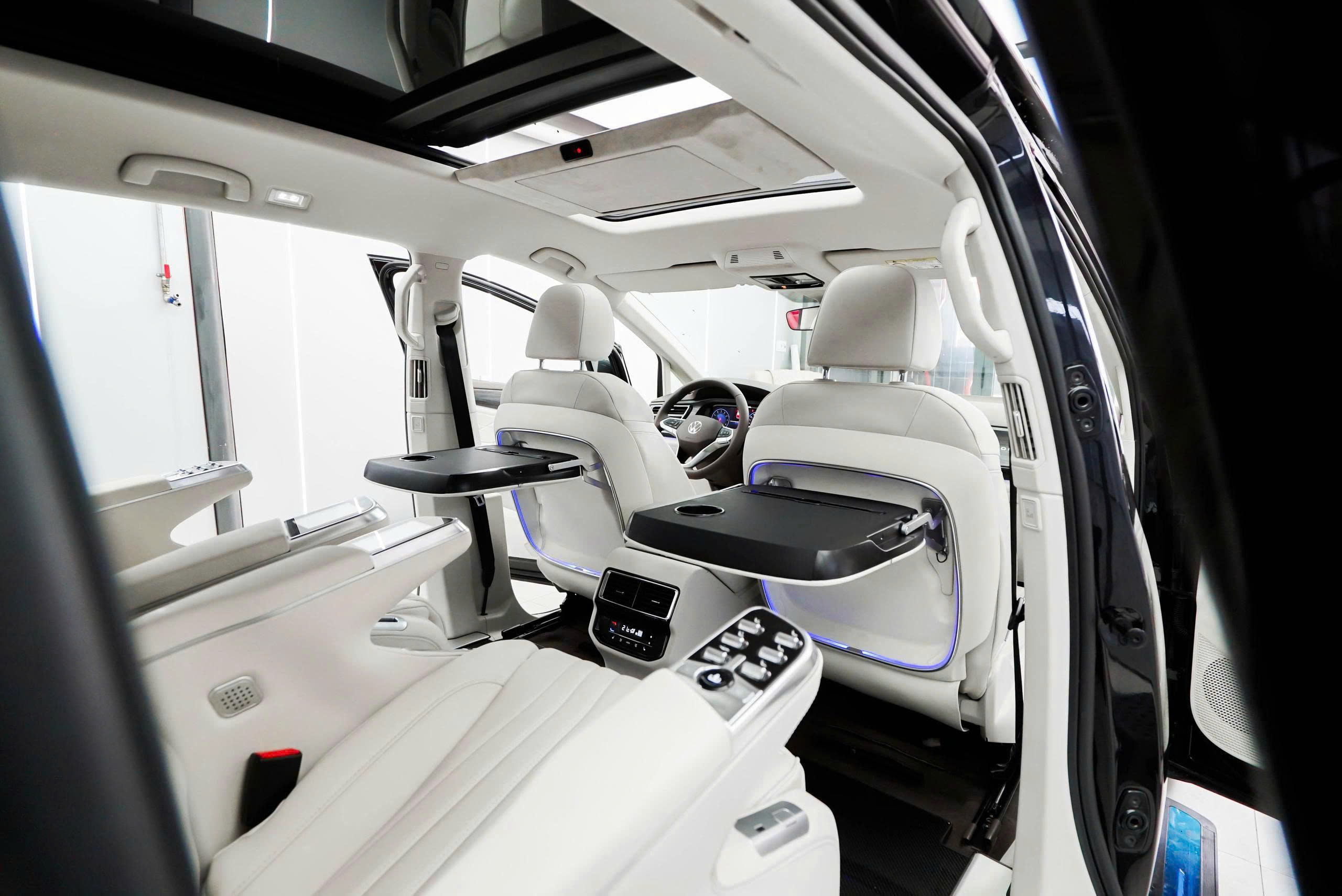 Do limousine oto MPV Saigon - Hinh 15