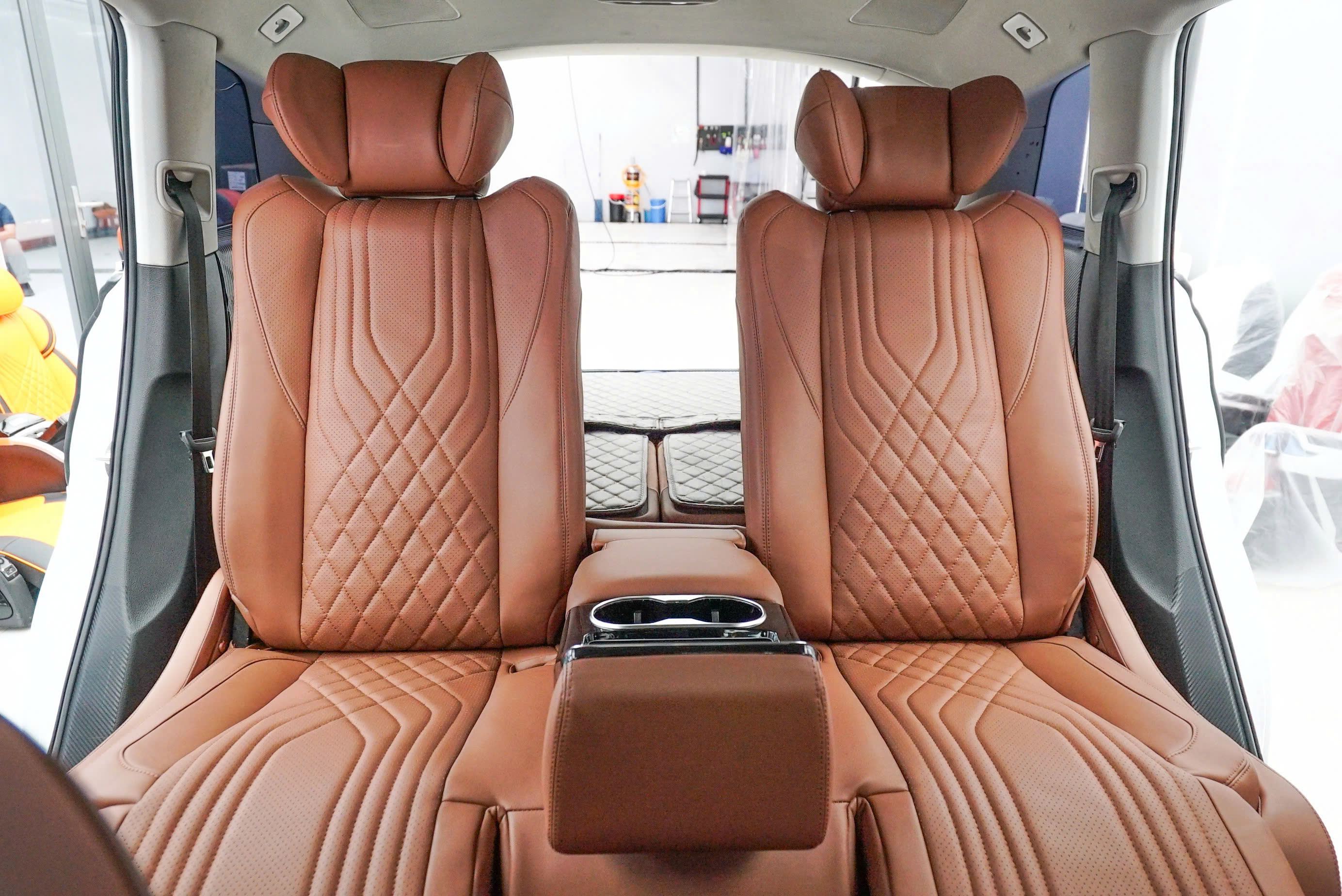 Mau ghe BM - Do limousine oto MPV Saigon
