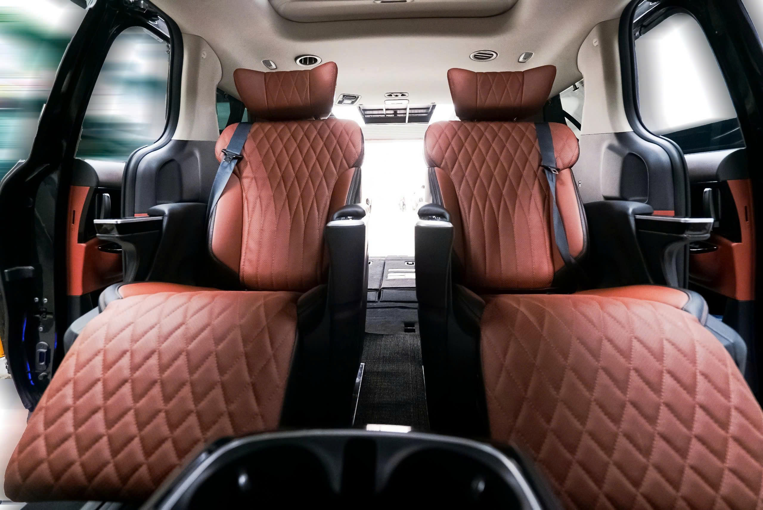 Mau ghe PRO - Do limousine oto MPV Saigon